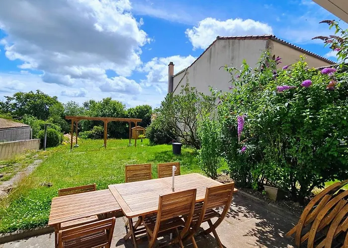 De La Fontaine 9pers Proche Puy Du Fou Les Châtelliers-Châteaumur